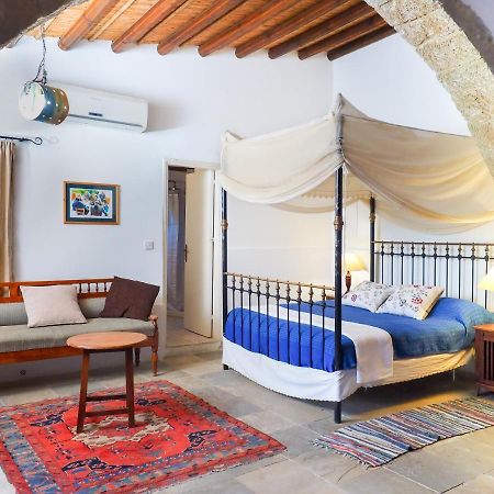 Zoes Traditional Apartments, Bed & Breakfast Larnaca Exteriér fotografie